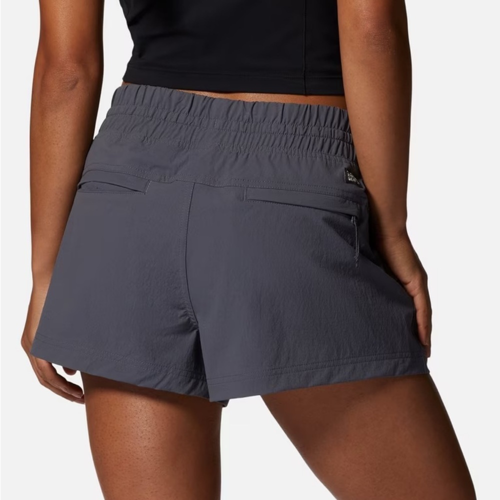 Mountain Hardwear Women's Basswood Gray Elastic Waist Pull on Athletic Shorts